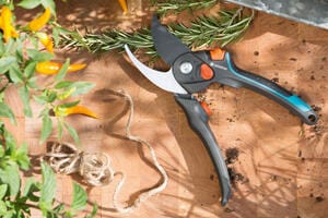 Garden Secateurs B/M