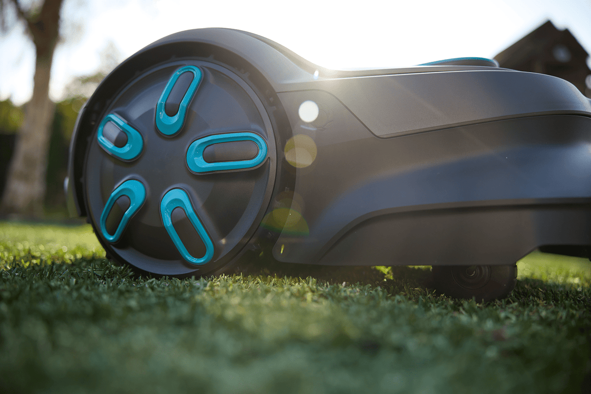 SILENO flex, robotic lawn mower, built for US lawns