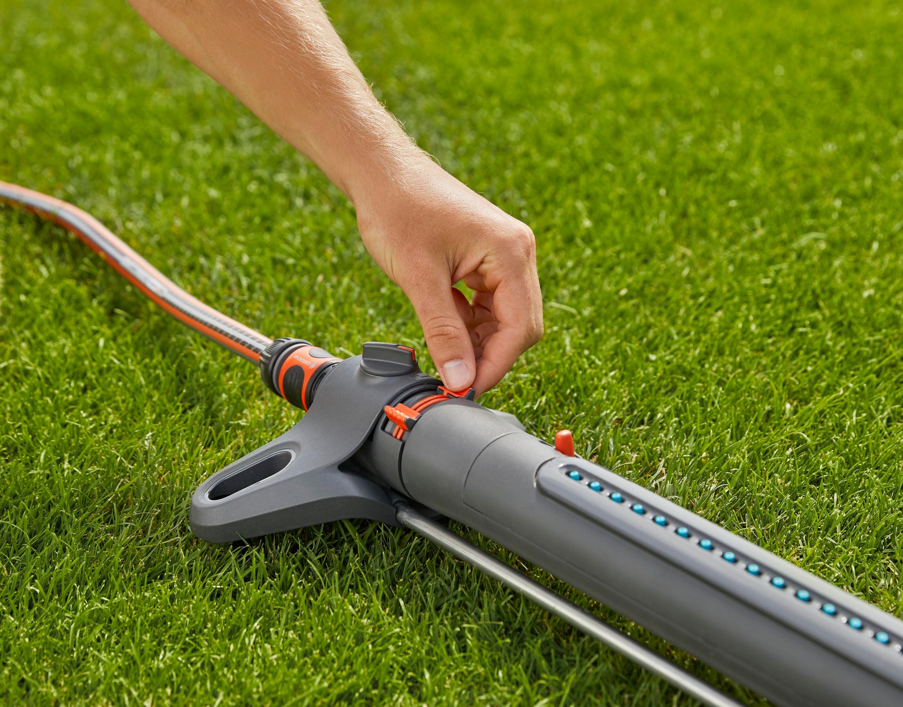 GARDENA Aquazoom Oscillating Sprinkler 3900 Sq Ft Gardena gardena-aquazoom-oscillating-sprinkler-3900-sq-ft-gardena